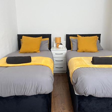 Spacious 3 Bed - Efc Stays Liverpool Extérieur photo