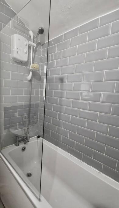 Spacious 3 Bed - Efc Stays Liverpool Extérieur photo